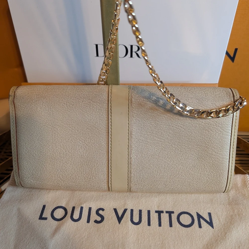 Louis Vuitton Suhali Portefeuille Le Favori Leather Bifold Long Wallet, Dust Bag
